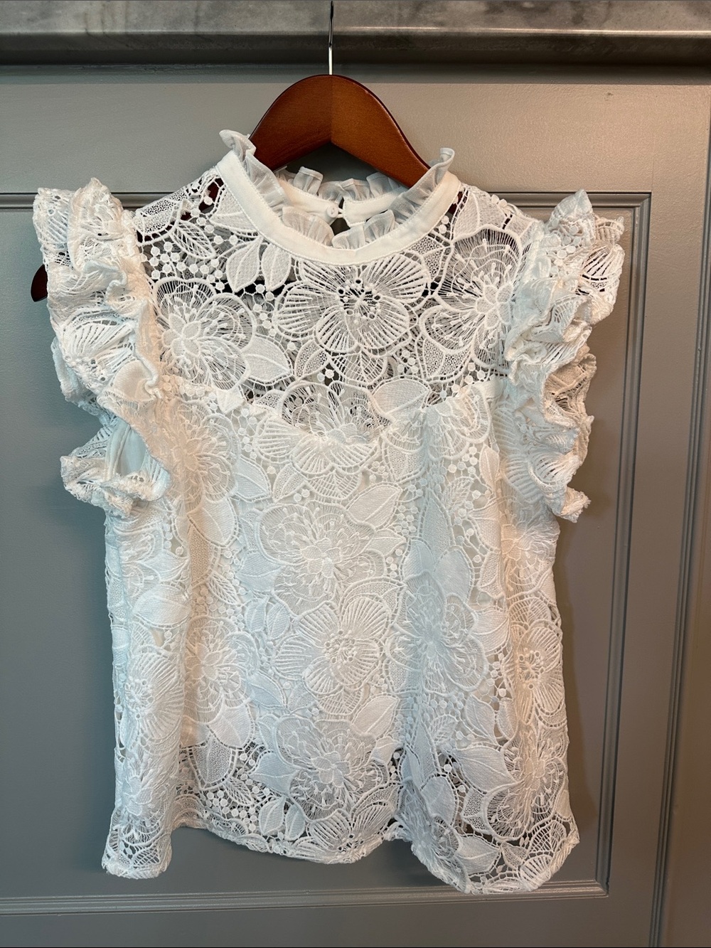 Lace Flutter Sleeve Blouse in White